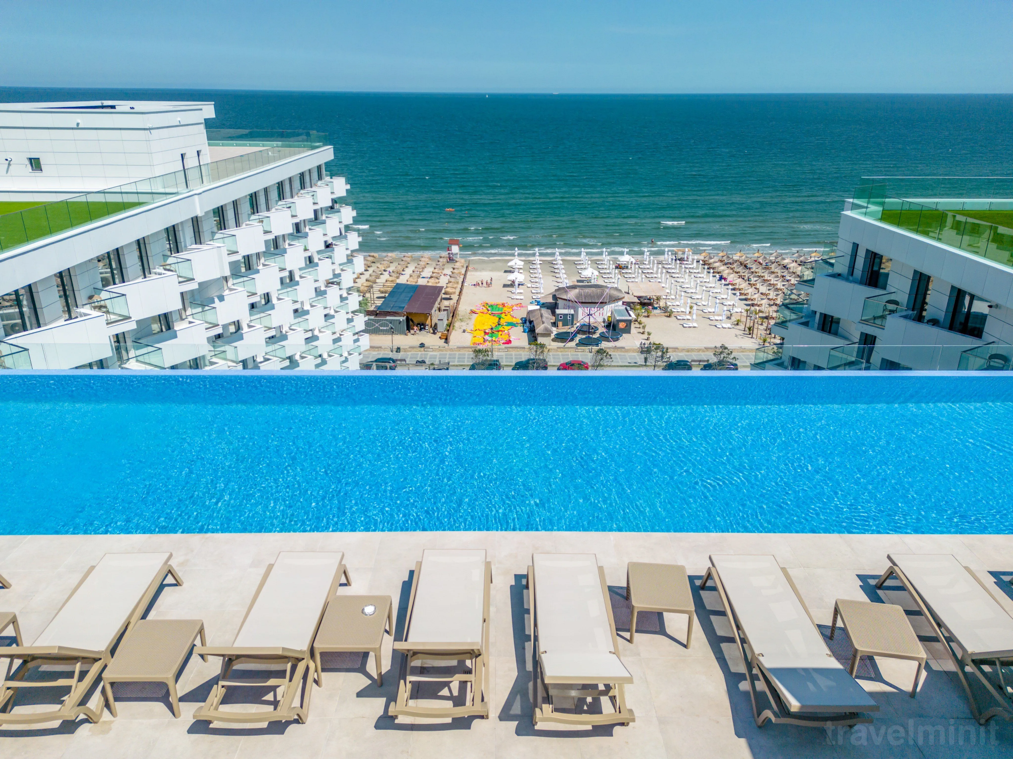 Cazare în Mamaia într-un apartament cu 2 camere: vacanțe premium la mare
